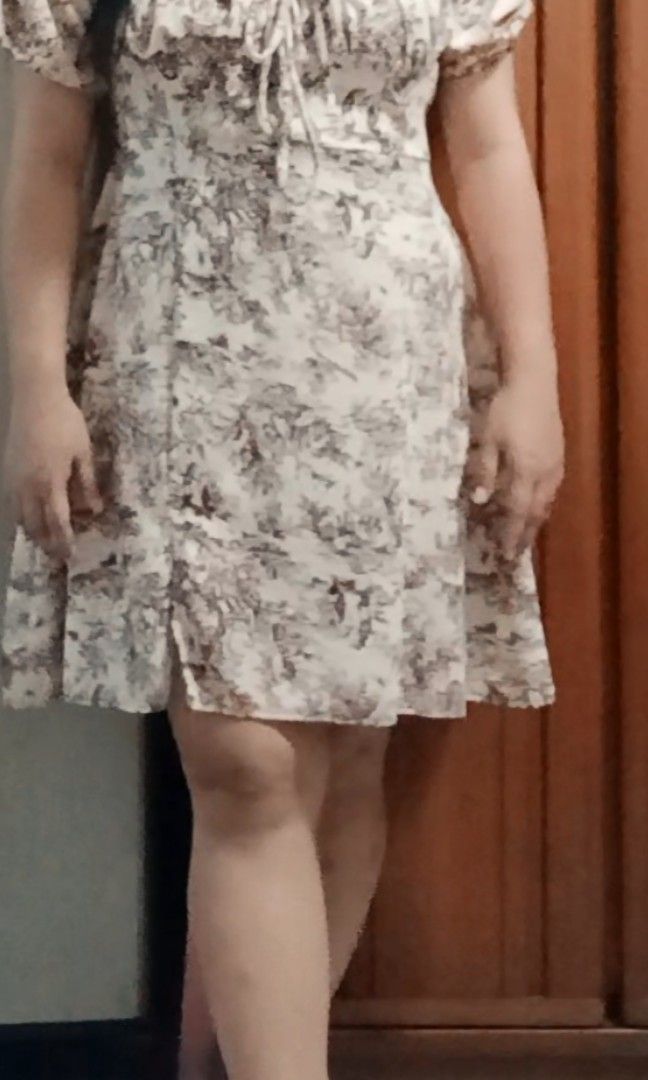 Dress (Category: Activewear) located in Mandaluyong City. Submitted by edempas (Listing ID 1470405875, Image 3). Description: shein products.
