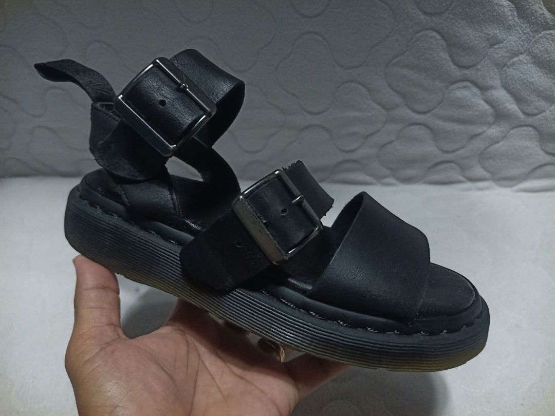 dr.martens GRYPHON💥 (Category: Sandals) located in Cebu City. Submitted by urbantreasures.101 (Listing ID 1470367462, Image 2). Description: ORIGINAL 💯 PRELOVED , SECONDHAND👟 DR.MARTENS GRYPHON💥 EUR SIZE 36 22CM 9.35inches VERYGOOD CONDITION 800 ONLY✨ CLICK THE PICTURE FOR DETAILS CAN SHIP NATIONWIDE PERO PWEDE COD KUNG CEBU AREA📌 MESSAGE ME FOR MORE DETAILS 😊🙏.