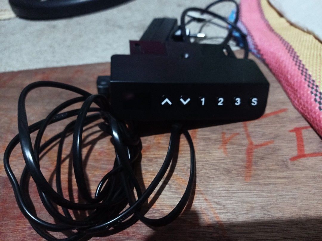 Electric Standing Desk Control Panel ( (Category: Desktops) located in Manila. Submitted by miguelmatt20434 (Listing ID 1470389568, Image 1). Description: .