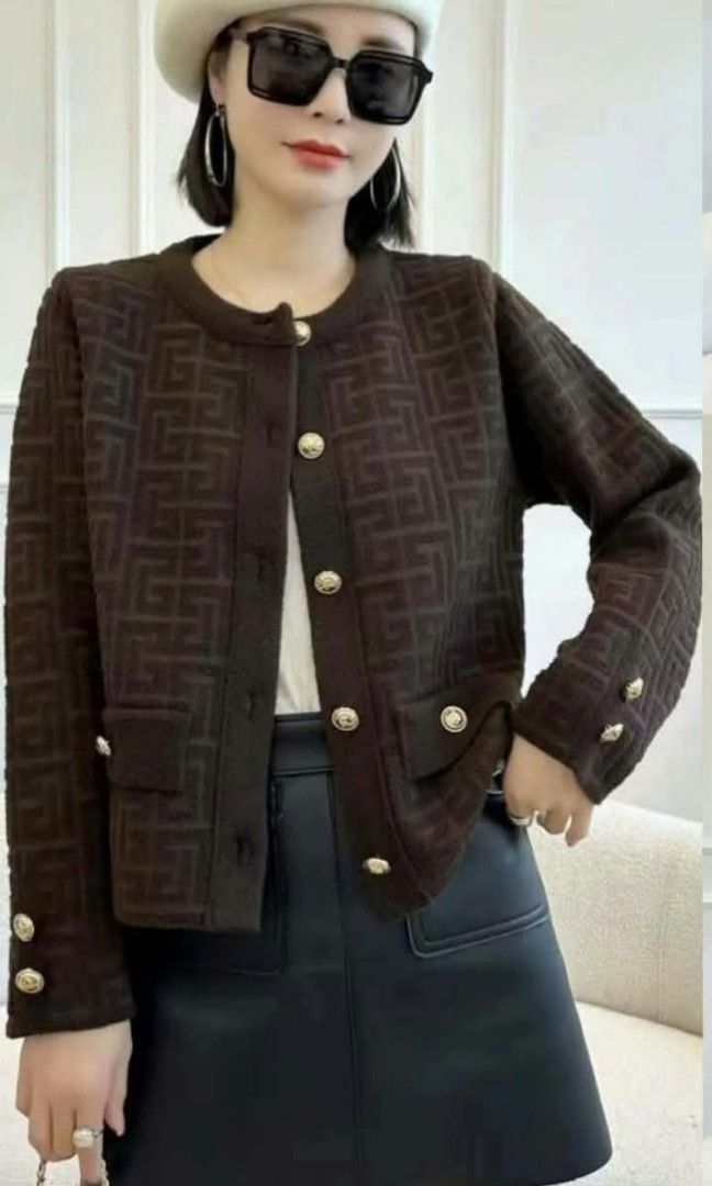 Elegant blazer (Category: Coats, Jackets and Outerwear) located in Manila. Submitted by raredeer-4deb4e (Listing ID 1470370470, Image 1). Description: can fit upto xxl.