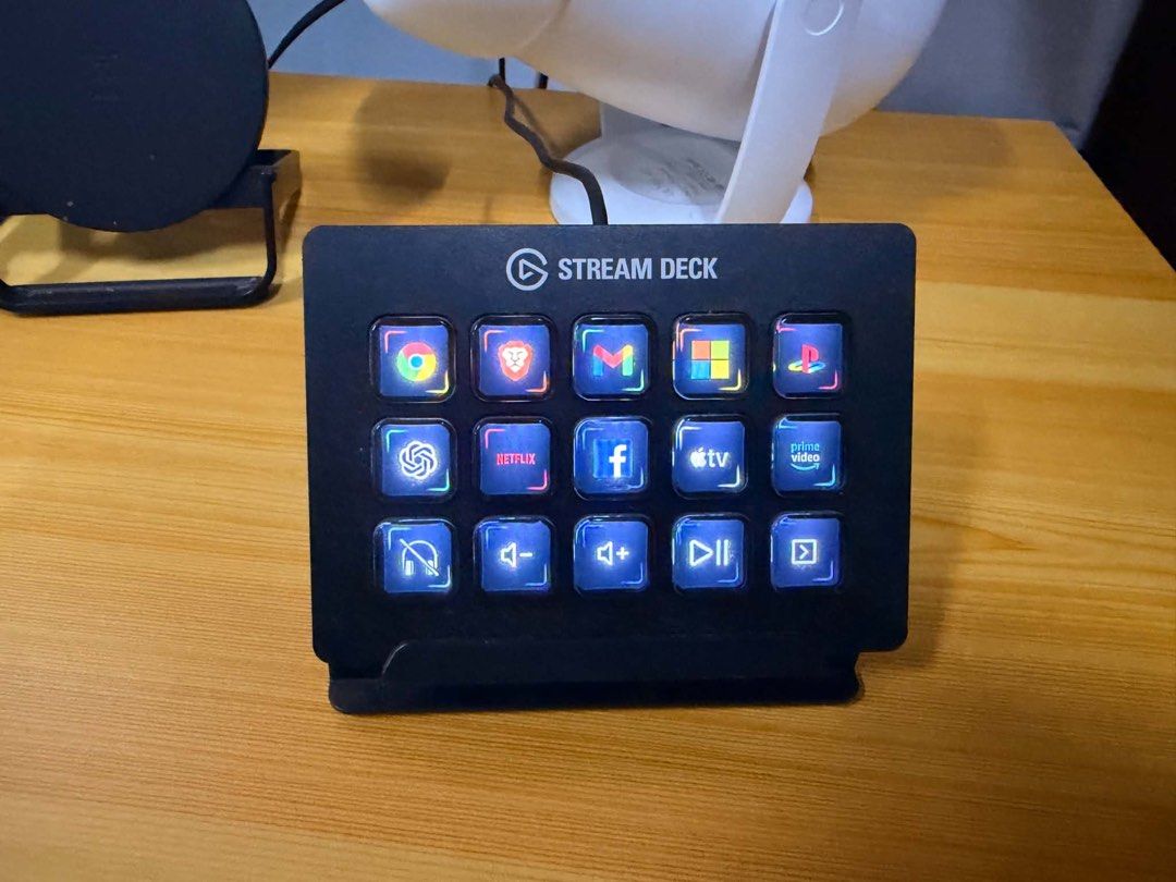 Elgato stream deck 15 buttons (Category: Other Accessories) located in Davao. Submitted by gelomgbn (Listing ID 1470460667, Image 1). Description: .