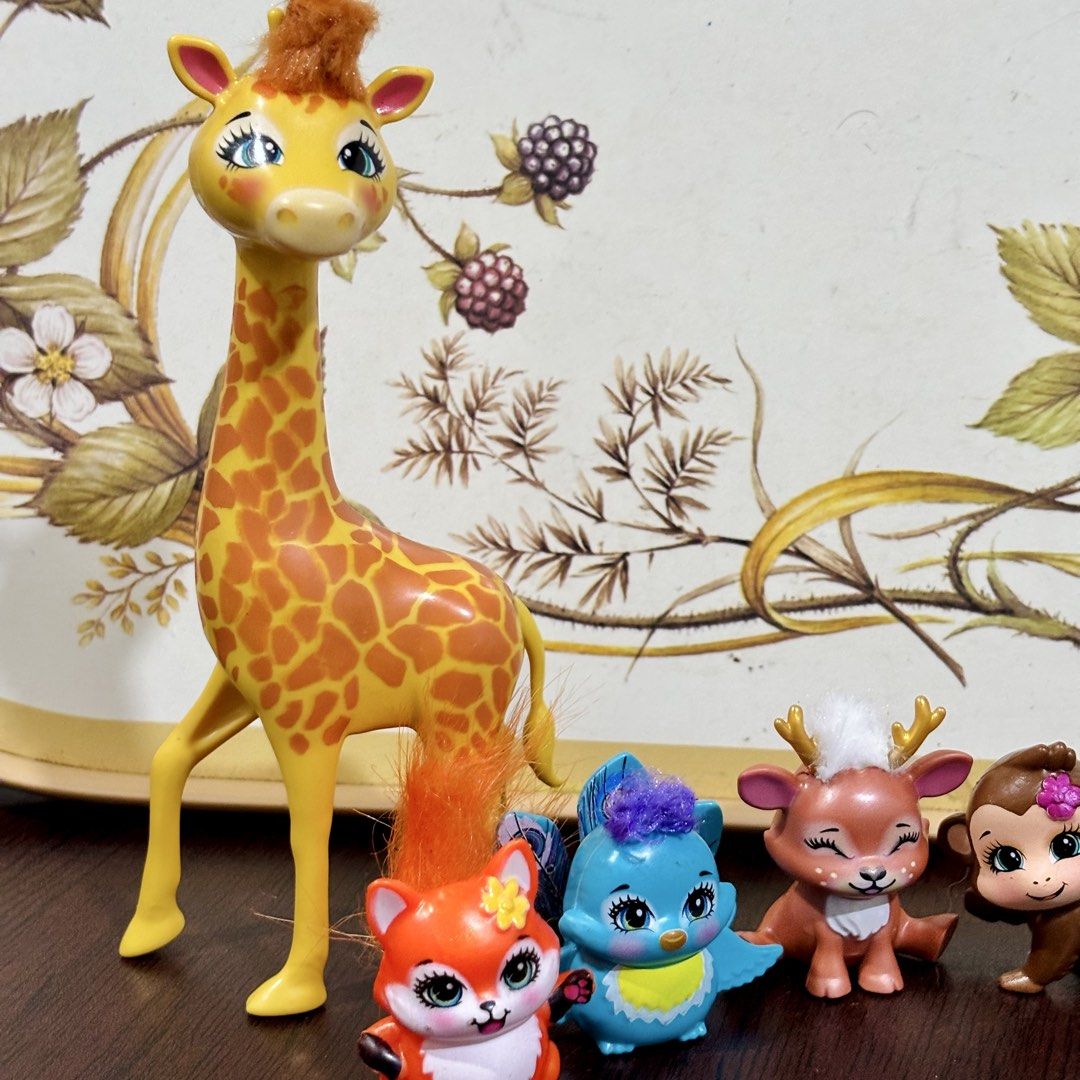 Enchantimals Mattel Figures (Category: Figurines & Statues) located in Taguig. Submitted by sunnyplaythingsph (Listing ID 1470507750, Image 3). Description: - Bundle of 5 collectible animal figures - Includes: tall giraffe, orange fox, blue bird, reindeer, and brown monkey with flower - Fun and playful set, great for display - All figures stand securely on flat surfaces - Perfect addition to any toy collection -Like new -no basag no sira.
