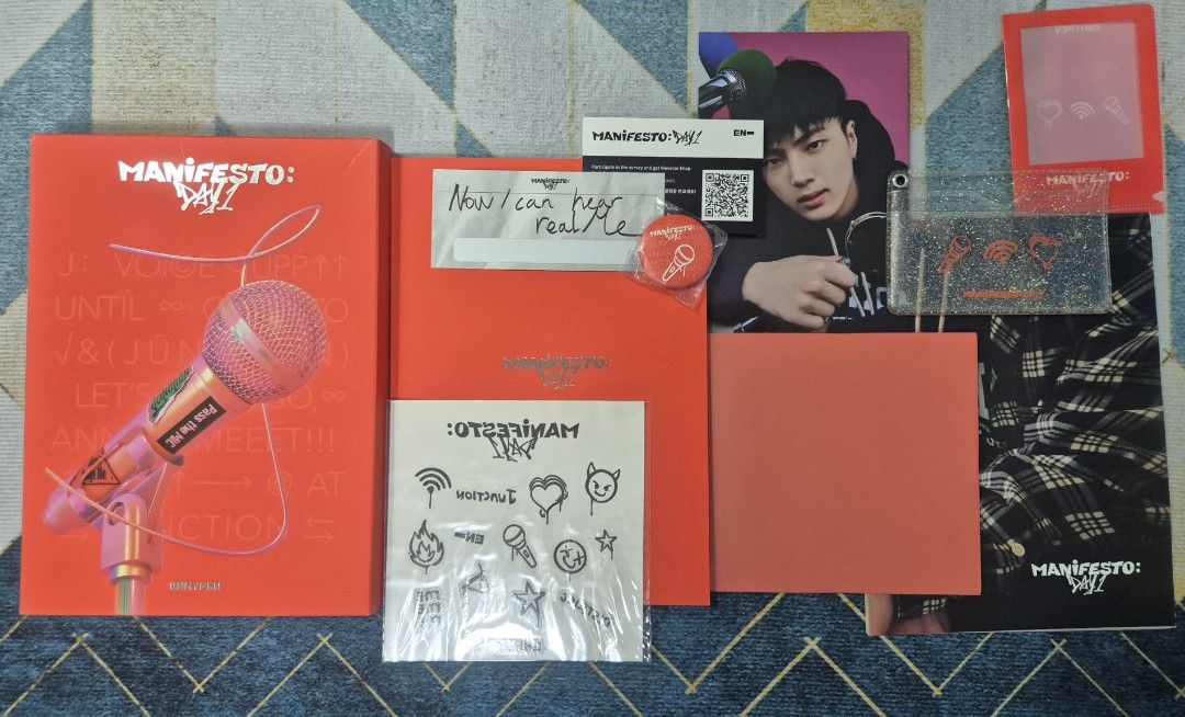 Enhypen Manifesto Day 1 (Standard J Version) (Category: K-Wave Merchandise) located in Bacoor. Submitted by rodJn (Listing ID 1470410029, Image 1). Description: excl. pcs incl. Mini Poster Folded poster Photobook CD Message Card (Unscratched) Badge/Pin Tattoo Stickers POB: Card Holder POB: PC Shield.