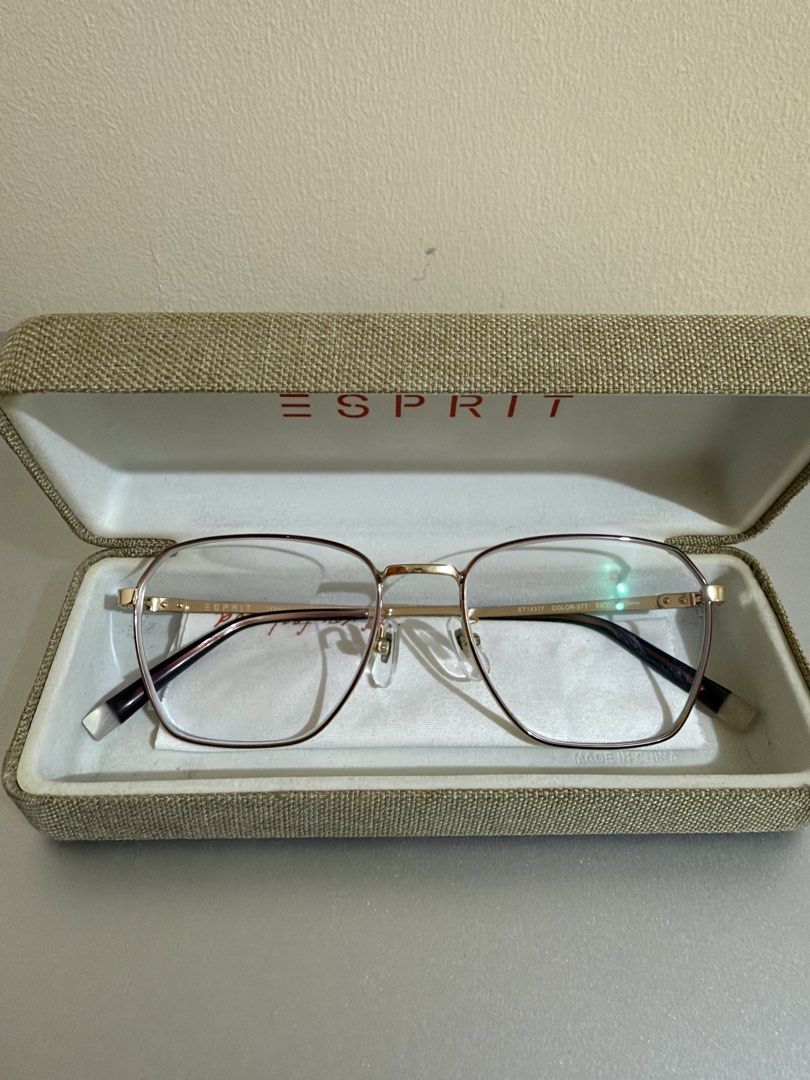 Esprit Eyeglasses Rose Gold with Purple (Category: Vision Care) located in Marikina City. Submitted by prelovedbybcube (Listing ID 1470453051, Image 1). Description: ESPRIT ET14317 color-577 With grade (included in the photo).