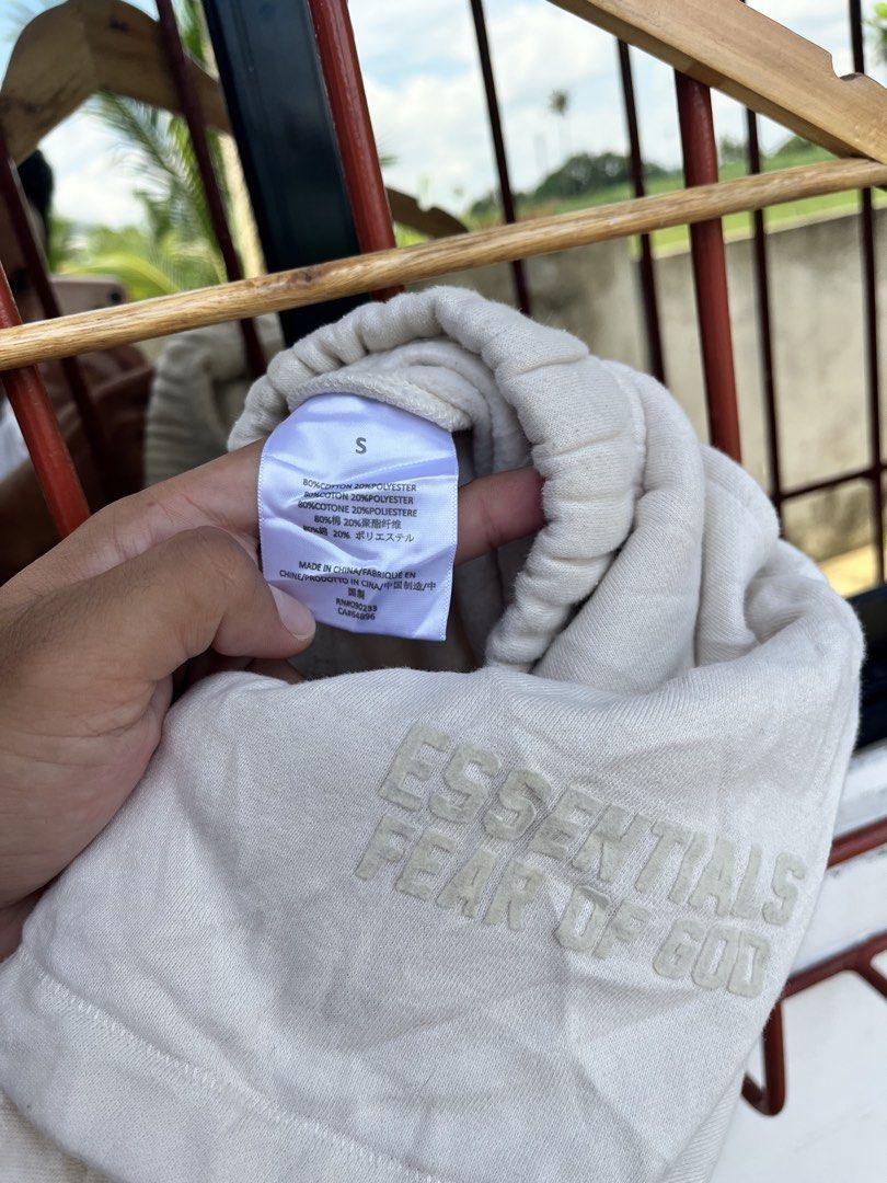 Essentials (Category: Shorts) located in Bayawan. Submitted by shajjoonn (Listing ID 1470365783, Image 3). Description: .