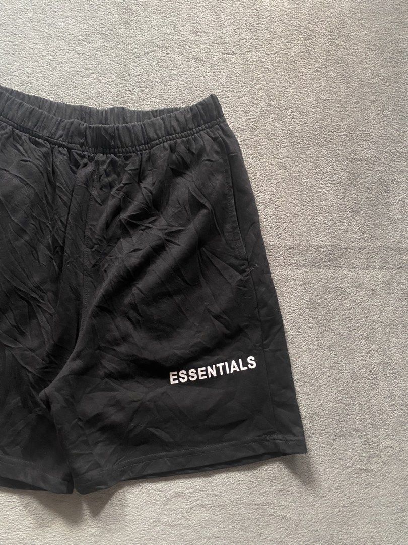 Essentials Short (Category: Shorts) located in Ozamiz City. Submitted by thriftnikael (Listing ID 1470517257, Image 2). Description: waist: 26-32 length: 18.5 thigh: 13 hem: 12.5 Color rate: 10/10 Condition: 10/10 Issue: missing lace .