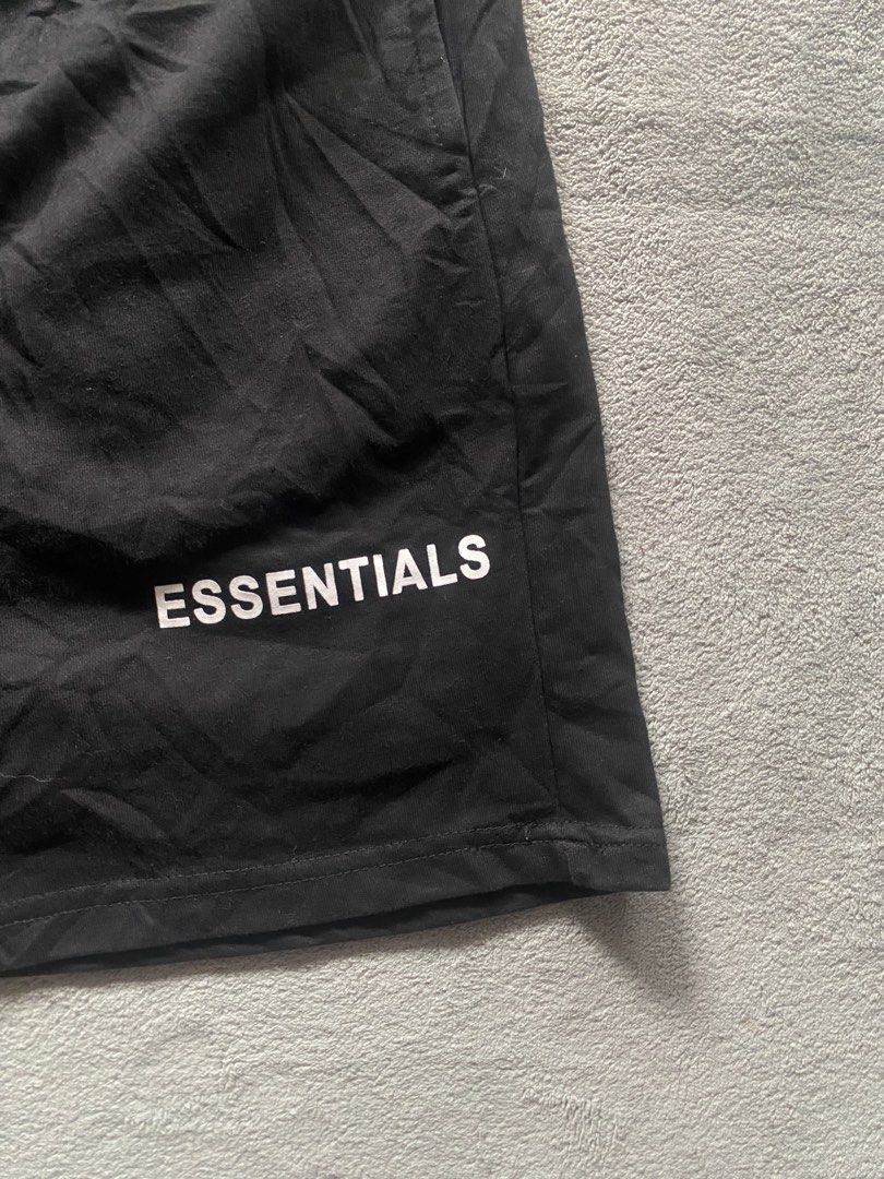 Essentials Short (Category: Shorts) located in Ozamiz City. Submitted by thriftnikael (Listing ID 1470517257, Image 3). Description: waist: 26-32 length: 18.5 thigh: 13 hem: 12.5 Color rate: 10/10 Condition: 10/10 Issue: missing lace .
