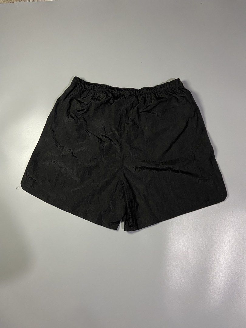 Essentials woven shorts (Category: Shorts) located in Ajuy. Submitted by a.t.finds (Listing ID 1470394517, Image 3). Description: As new condition✨ W:30-36 L:16.5 Hem:14 No issue❎.