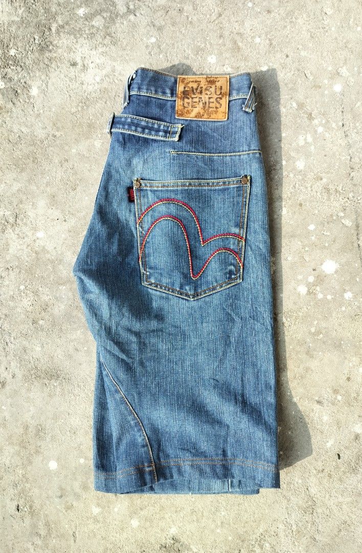 EVISU JORTS SIZE 30 (Category: Shorts) located in Manila. Submitted by gcarchives (Listing ID 1470494574, Image 1). Description: EVISU GENES JORTS 30 WAISTLINE | 24 LENGTH EXCELLENT CONDITION COLOR RATE 9.5/10 AUTHENTIC | COMPLETE TAGS ISSUE: FADED PATCH | NEED WASH.