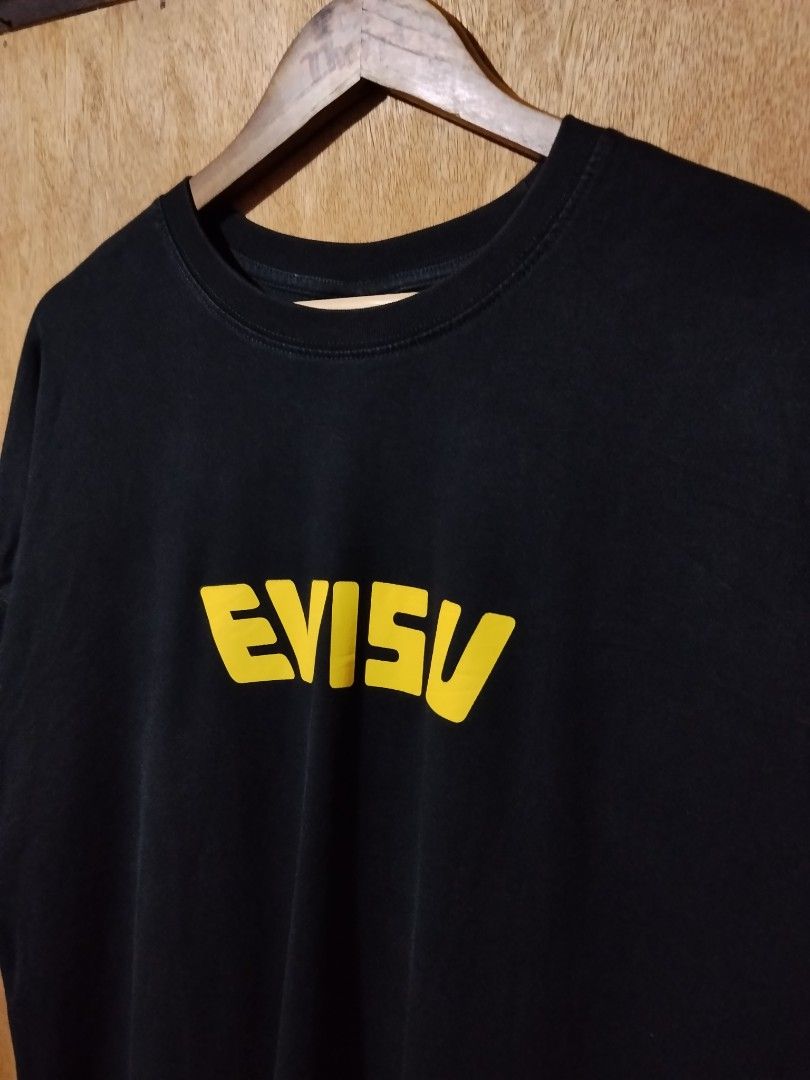 EVISU LOGO BACK DAICOCK TEE (Category: Activewear) located in Kalibo. Submitted by ionsthrift (Listing ID 1470536272, Image 2). Description: 📌Ugaliing mag basa palagi, pra iwas tanong o aberya. 📌Wag na mag offer kng hndi nman kayang panindigan or bibilhin. Dahil once na nag offer ka dpat sure ka. 📌Please, manage your expectation nlng, halos lahat po ng items ay galing ukay, denedeclare ko nman pag my issue, pro pasensya na pag meron akong di n