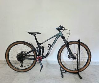 (Category: ) located in . Submitted by cycledome (Listing ID 1470404520, Image 1). Description: .