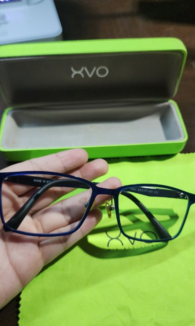 Eyeglasses made in Korea. May Grado (Category: Sunglasses & Eyewear) located in Baguio. Submitted by coffeesilvershadow_28 (Listing ID 1470387469, Image 3). Description: - From HK box - Like new condition ung glasses. ung case lang po natutuklap ung sa loob, Lagyan nyo na lng ng glue. Buy as is. - May grado - Baguio dropping - Jnt shipping- Payment first plus sf before shipping.