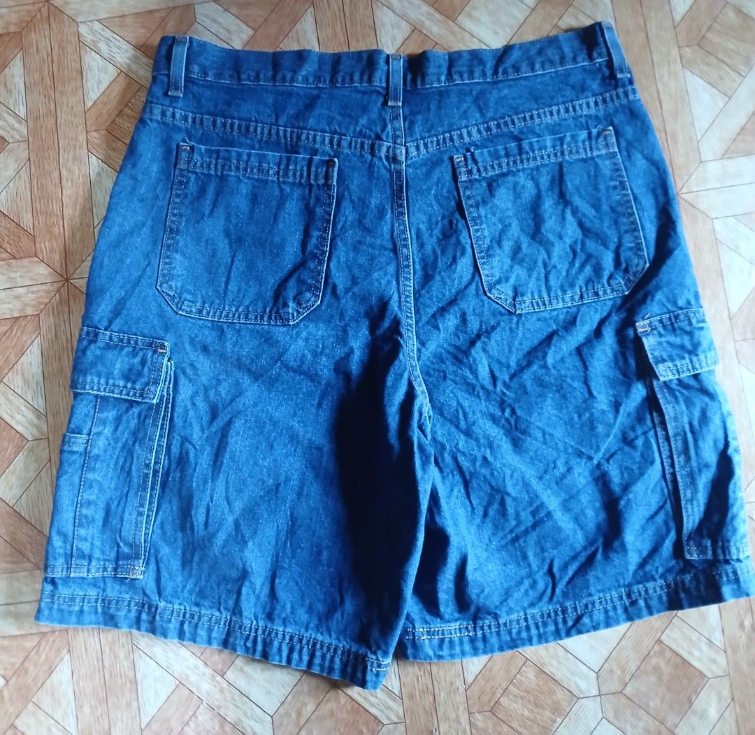 FADE GLORY JORTS SIZE 36 (Category: Shorts) located in Munoz. Submitted by cabalardomine98 (Listing ID 1470352339, Image 2). Description: Dimes w36to38 L22 Condition:EXCELLENT Issue:none Color rate 9.5/10 location NUEVA ECIJA LUZON.