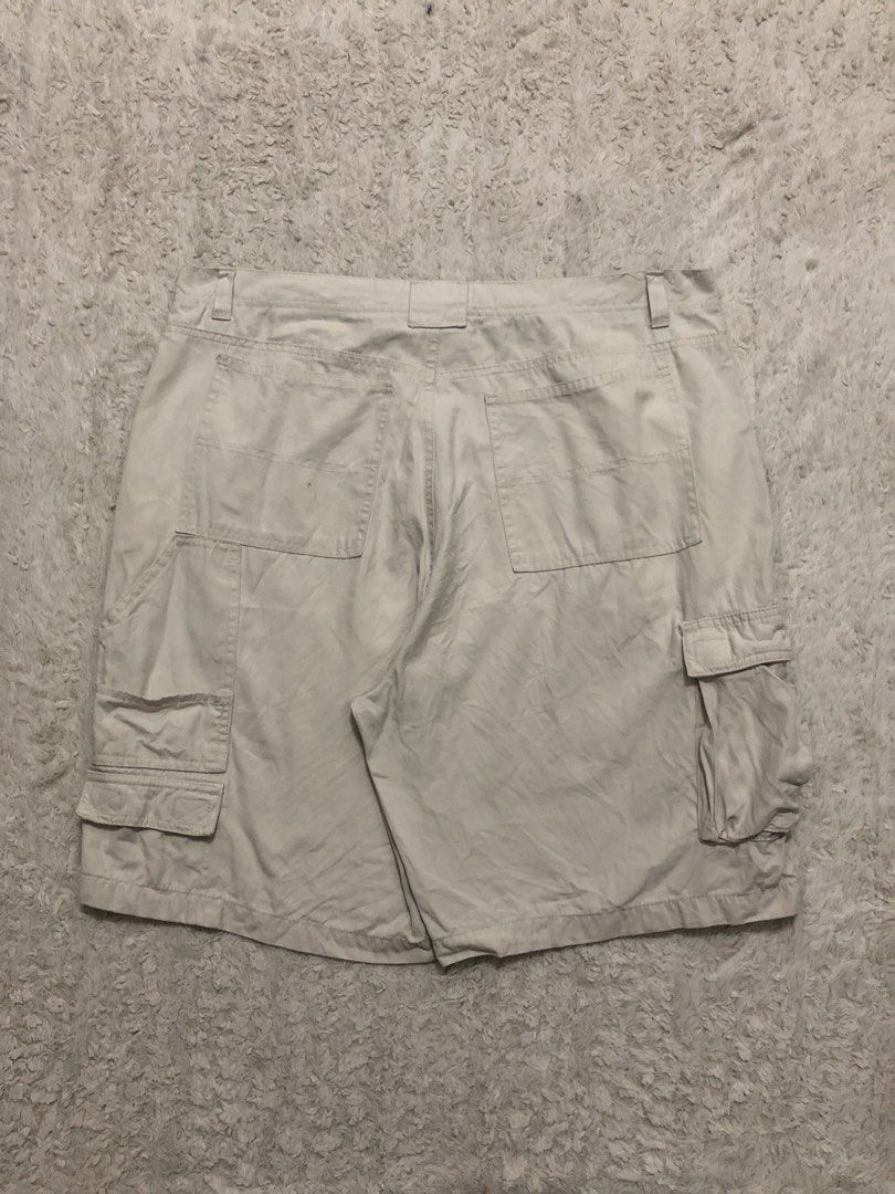 Faded glory cargo short (Category: Shorts) located in Canaman. Submitted by thriftmoboss (Listing ID 1470449664, Image 1). Description: 📌FADED GLORY cotton 100% Hard denim 90% Crispy condition ✅ MADE IN DOMINICAN🇩🇴 DIMENSION📏 W-36 L- 22 Hem-12 GOOD condition✅ LIGHTLY USED✅ Color rate:9.5/10 No issue Price:250🏷 ‎ ‎•✅PLUS SHIPPING FEE (+75) ‎•🔵MOP: G CASH ‎•🟥COURIER: JnT ‎•📍LOC:Magsaysay, Naga city ,Camarines Sur 🌫️.