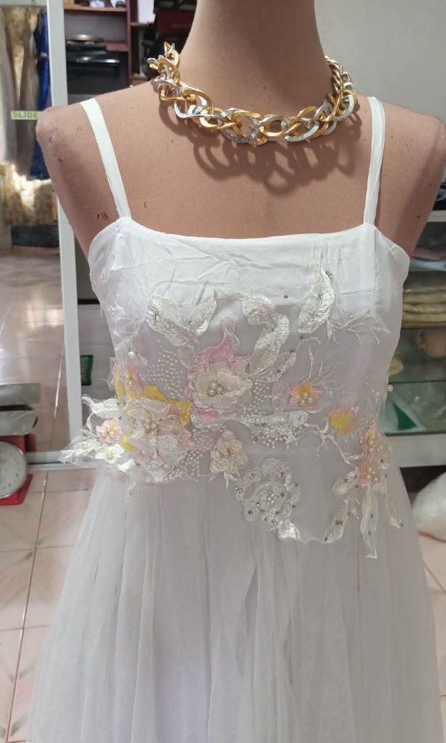 FAIRY DRESS Y2K VINTAGE (Category: Evening dresses & gowns) located in Manila. Submitted by icamalicdem29 (Listing ID 1470396355, Image 2). Description: .