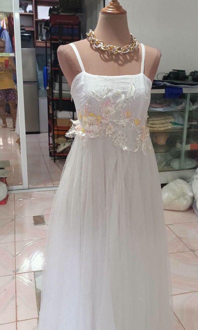 FAIRY DRESS Y2K VINTAGE (Category: Evening dresses & gowns) located in Manila. Submitted by icamalicdem29 (Listing ID 1470396355, Image 1). Description: .
