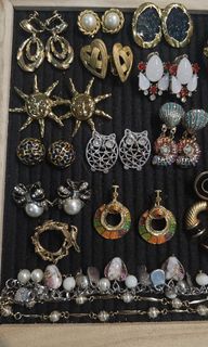(Category: ) located in . Submitted by sweet_finds247 (Listing ID 1470483409, Image 1). Description: .
