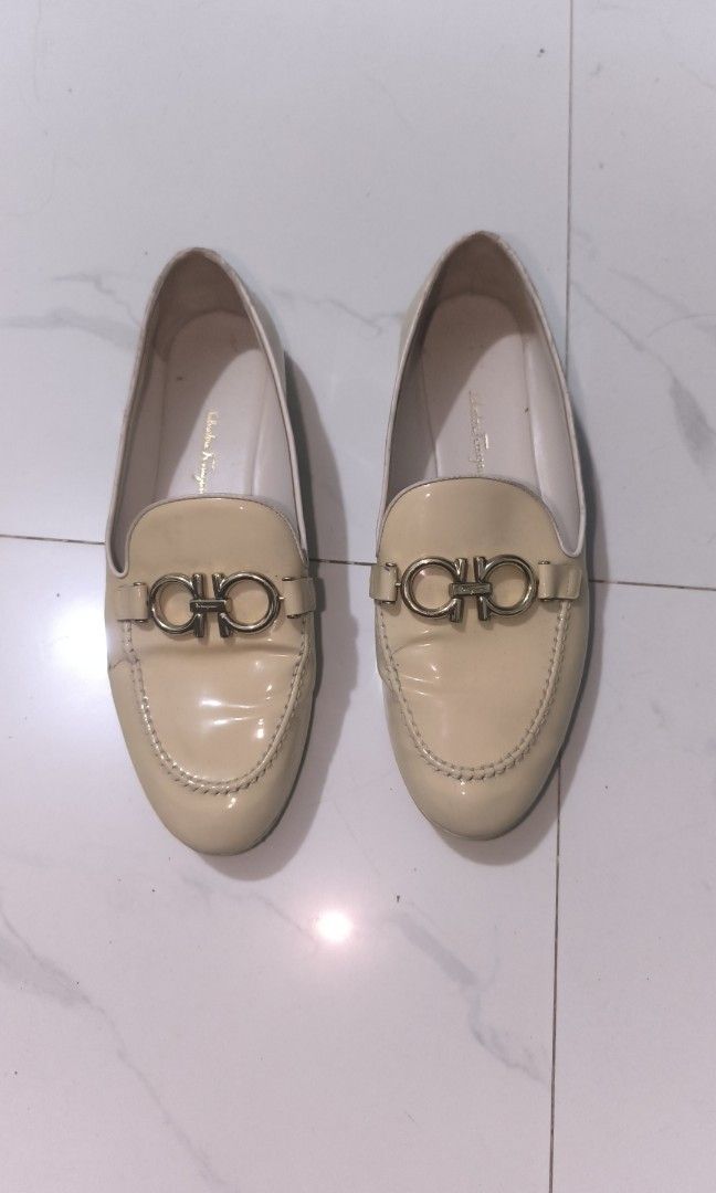 FERRAGAMO SHOES (Category: Sneakers & Footwear) located in Quezon City. Submitted by emcsole (Listing ID 1470488866, Image 1). Description: size 8 on tag for women.