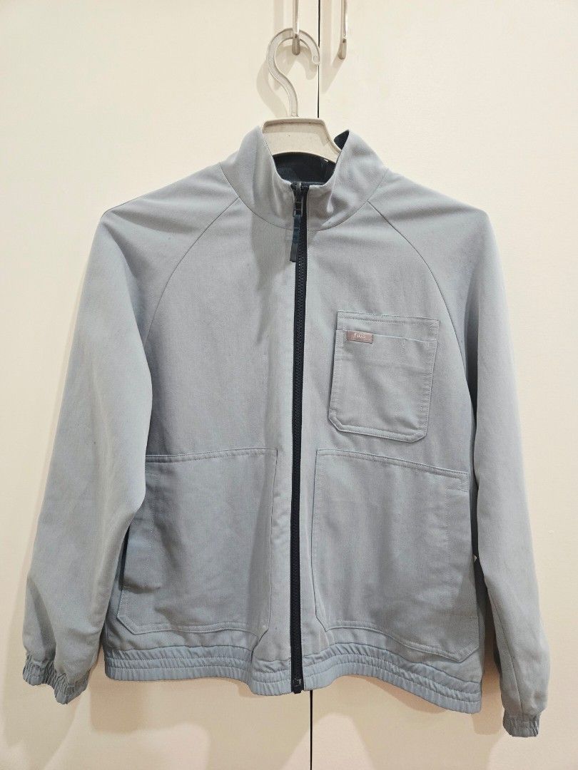 Figs Reversible Jacket (Category: Coats, Jackets and Outerwear) located in Muntinlupa City. Submitted by stefanigp (Listing ID 1470488977, Image 1). Description: Color is dusty blue Size is small No flaws.
