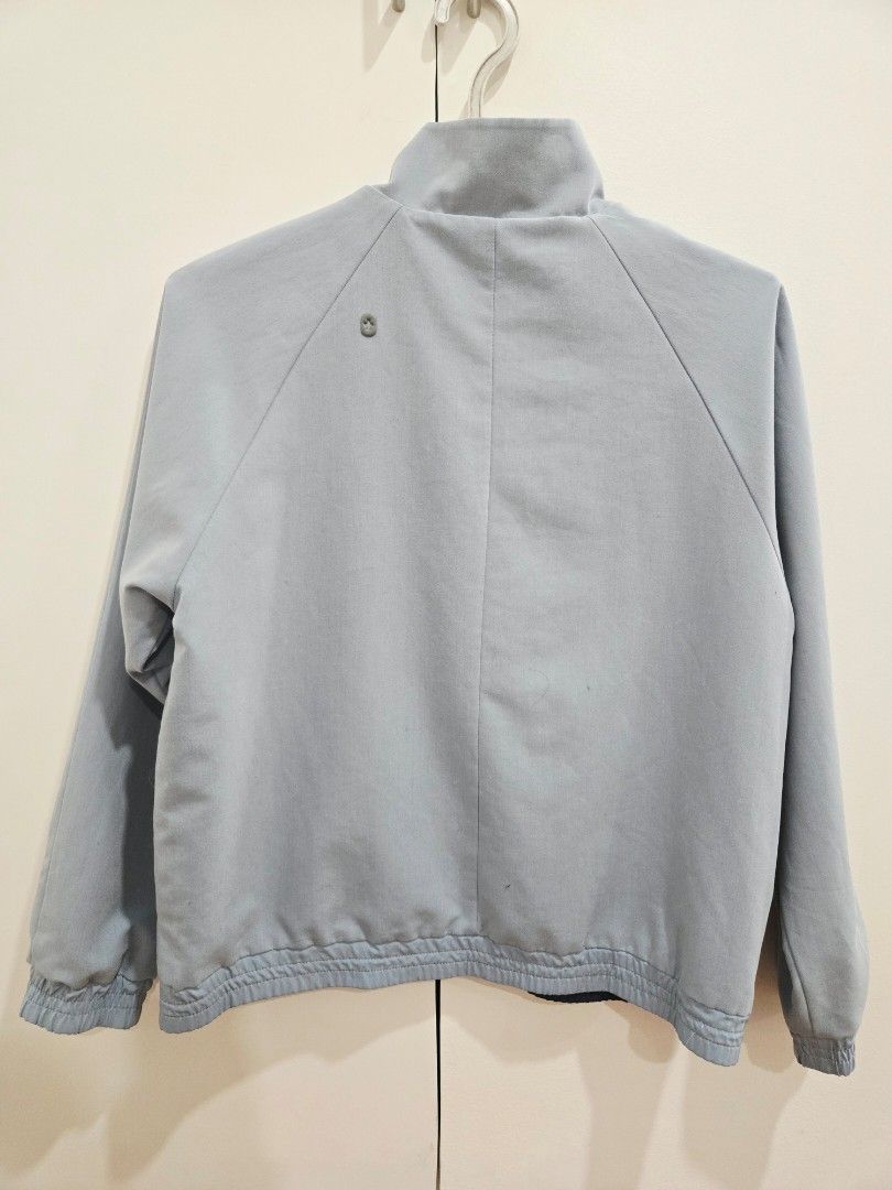 Figs Reversible Jacket (Category: Coats, Jackets and Outerwear) located in Muntinlupa City. Submitted by stefanigp (Listing ID 1470488977, Image 2). Description: Color is dusty blue Size is small No flaws.