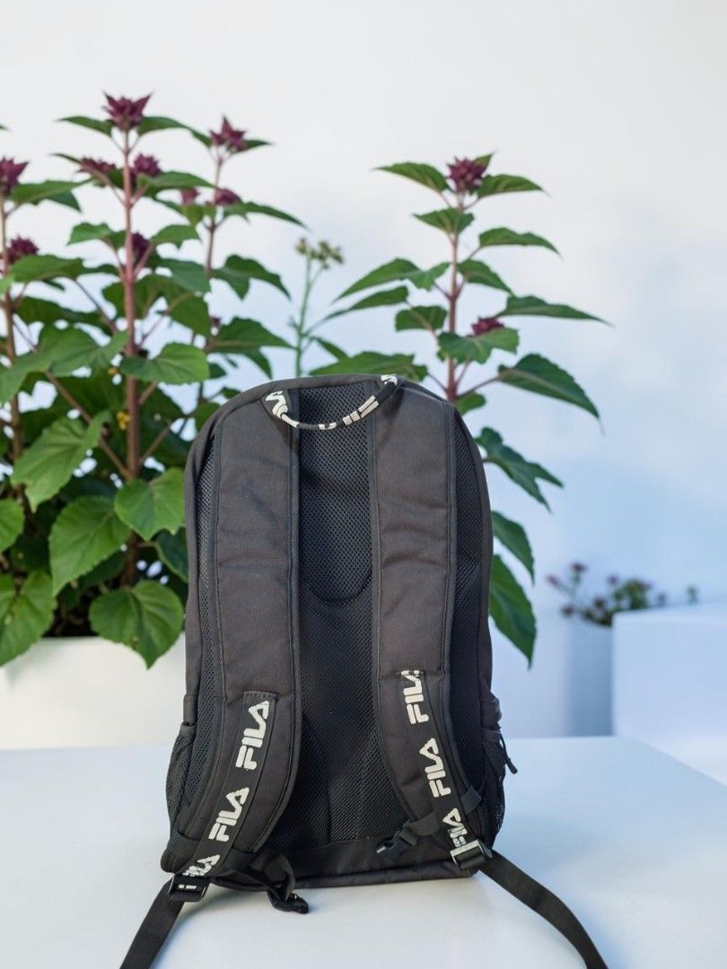 FILA CANVAS BACKPACK (Category: Backpacks) located in Las Pinas. Submitted by annachiaonair2037 (Listing ID 1470372019, Image 3). Description: FILA CANVAS BACKPACK FROM JAPAN HAS SHOE COMPARTMENT AT THE BOTTOM H 19" L 12" W 4.5" Disclaimer: I am not affiliated with, associated with, or authorized by any of the brands featured posted. Any mention of brand names, trademarks, or logos is solely for identification and reference purposes only..