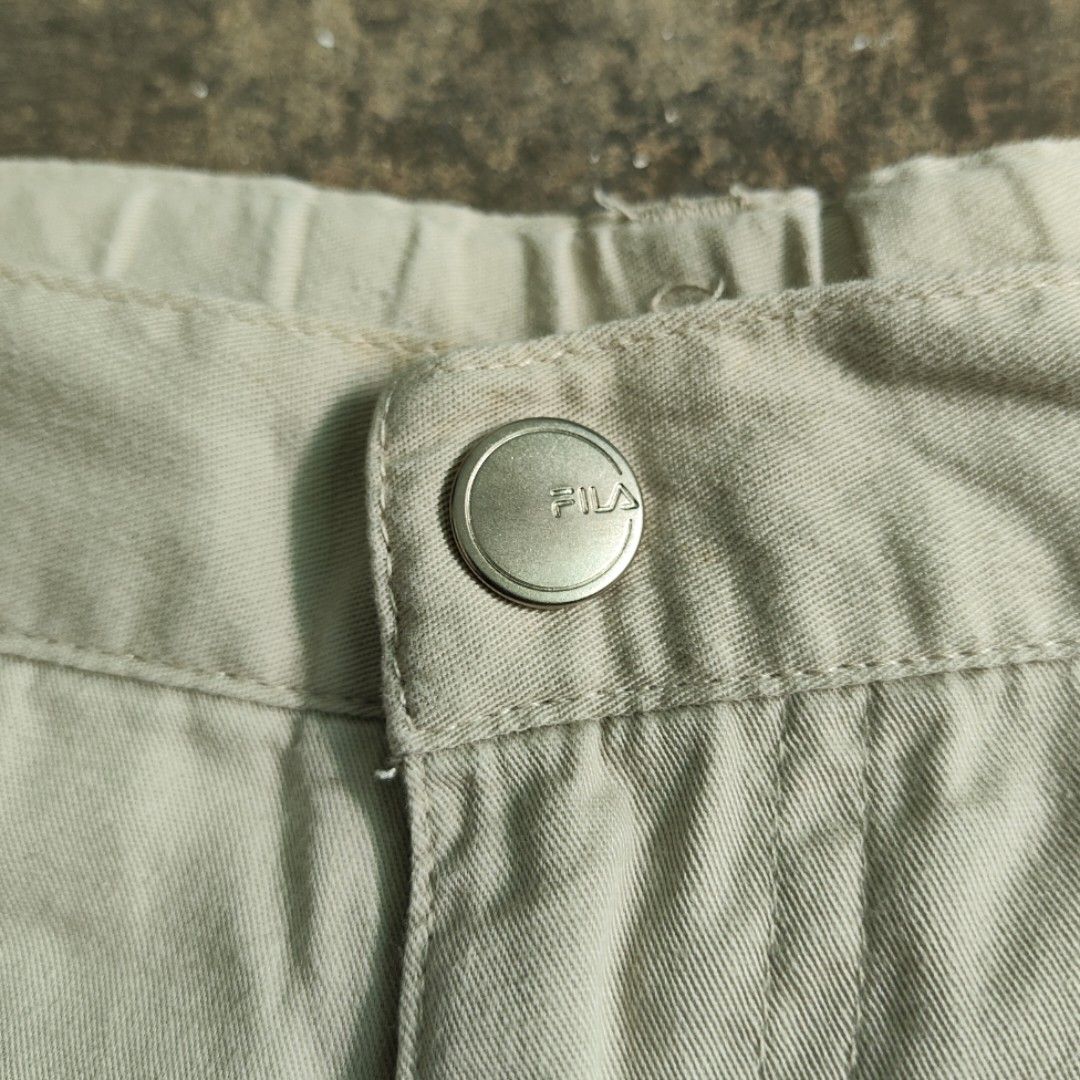 Fila Shorts (Category: Shorts) located in Rosales. Submitted by kudoscache (Listing ID 1470430488, Image 3). Description: - Brand: Fila - Waist: 28-30 | Length: 19 - Color: Khaki / Beige - slightly nego payment: maribank / gotyme courier: J&T.