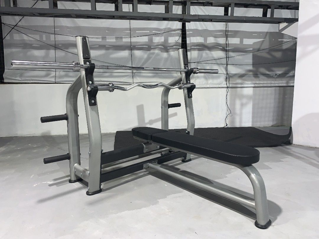 Flat Bench Press (Category: Weights & Dumbbells) located in Caloocan City. Submitted by protein888 (Listing ID 1470418785, Image 1). Description: .