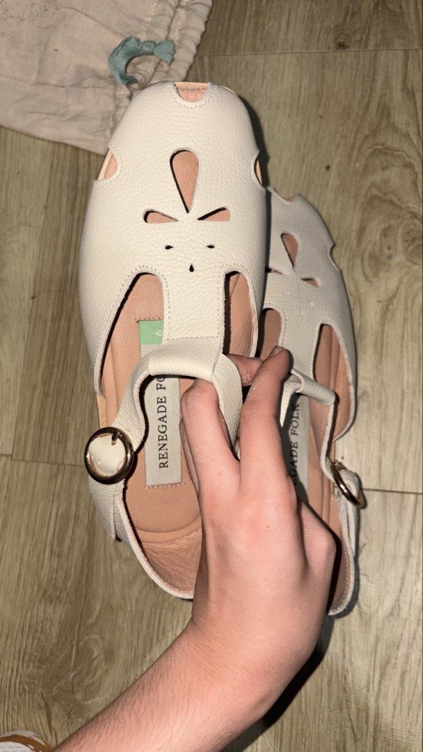Flats (Soft Insoles) (Category: Flats & Sandals) located in Munoz. Submitted by joanadelara (Listing ID 1470395380, Image 2). Description: FOR SALE ‼️ DECLUTTERING Bought for ₱4,190 🛍️ ✨ No to low ballers, please! ✨ Used only once — last used in December ✨ After that, tambak na lang sa bahay, kaya selling na RFS: Decluttering .