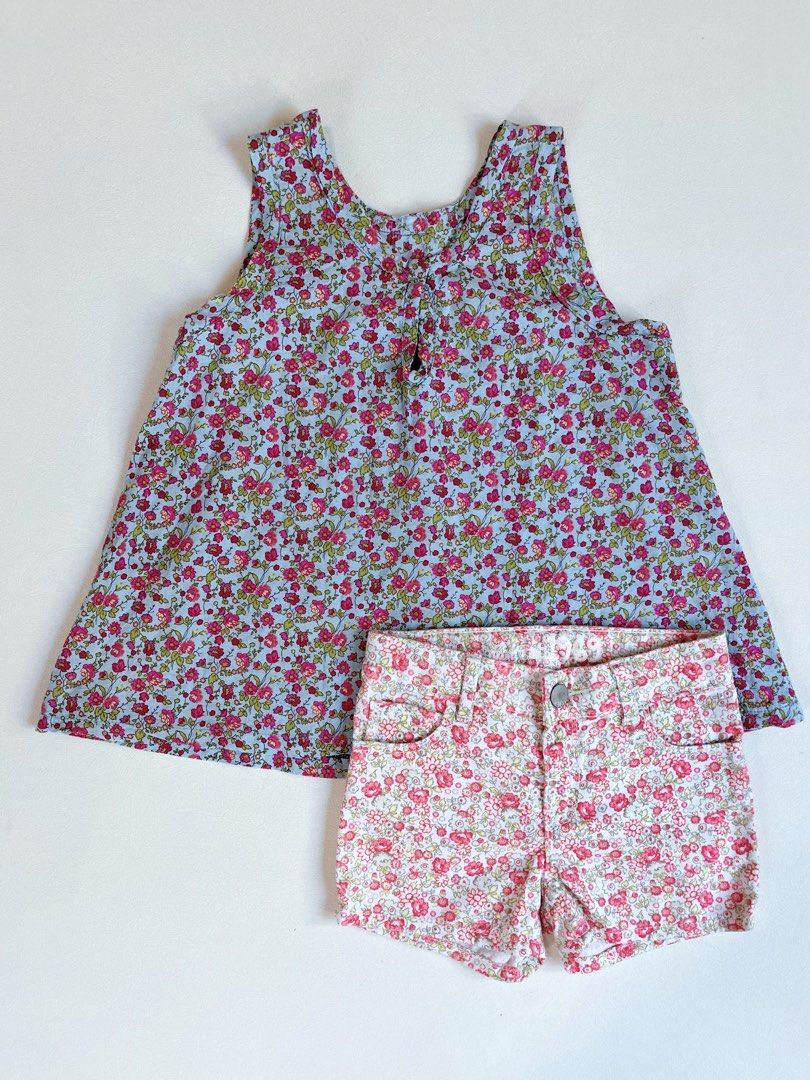Floral Mixed brands set 4Y (Category: Babies & Kids Fashion) located in Bayombong. Submitted by whimsystuff (Listing ID 1470411459, Image 1). Description: Floral top & shorts set Baby GAP shorts, unbranded top 4Y Brand new top, Like new shorts P 350.