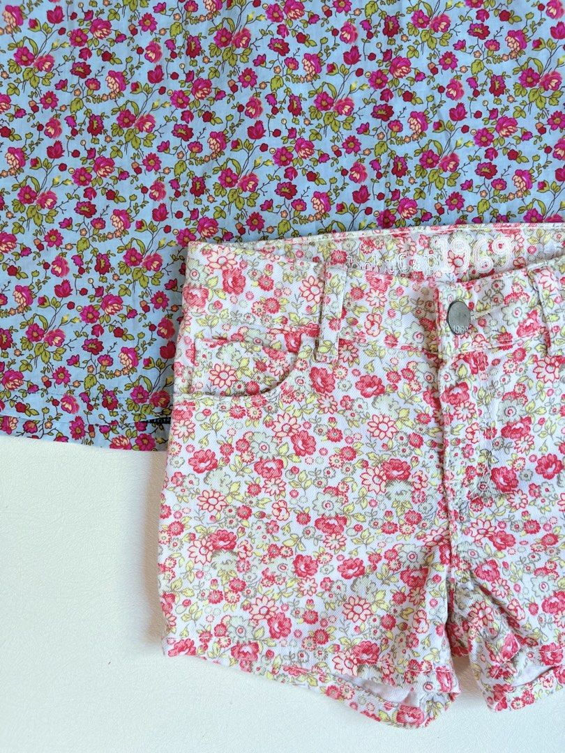 Floral Mixed brands set 4Y (Category: Babies & Kids Fashion) located in Bayombong. Submitted by whimsystuff (Listing ID 1470411459, Image 2). Description: Floral top & shorts set Baby GAP shorts, unbranded top 4Y Brand new top, Like new shorts P 350.