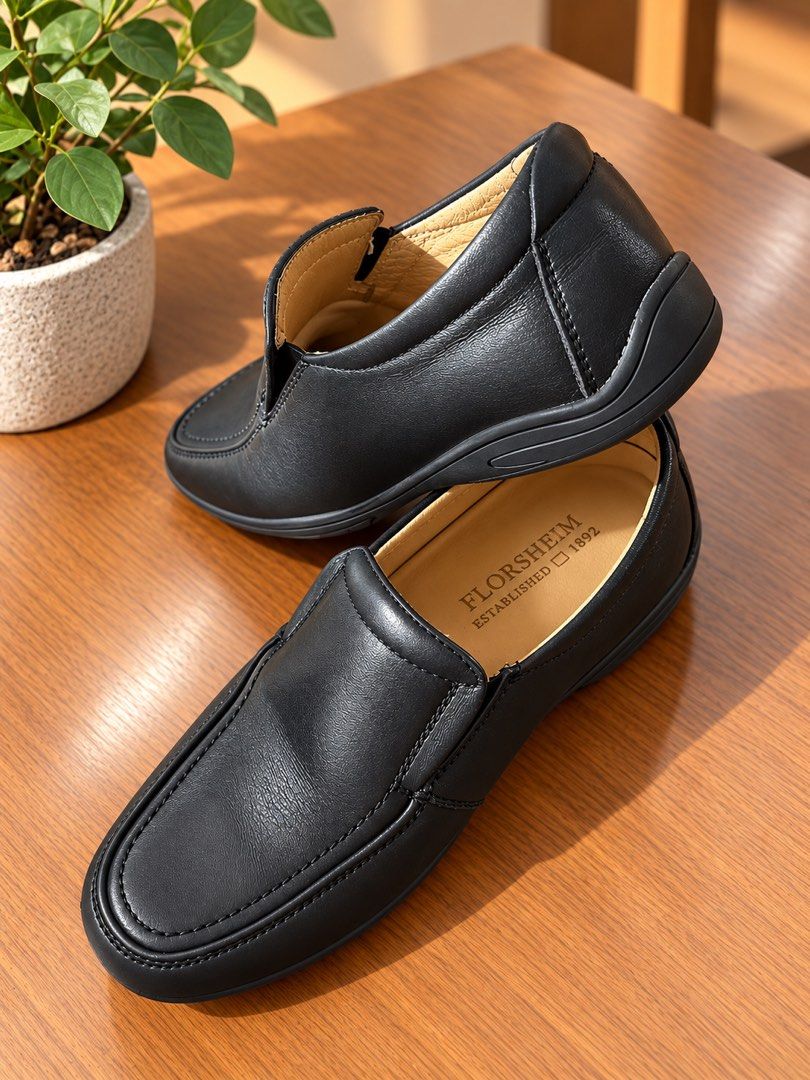 Florsheim Kids (Category: Babies & Kids Fashion) located in Manila. Submitted by bragmybags (Listing ID 1470351368, Image 3). Description: Size 28.