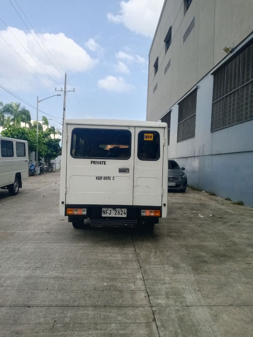 For Sale Mitsubishi L300 (Category: Heavy Vehicles) located in Caloocan City. Submitted by rdarwins25 (Listing ID 1470417497, Image 3). Description: This 2022 Mitsubishi L300 Aluminum Van Single AirCon with transmission is available for sale in Makati City City at ₱500000 . This 2022 Mitsubishi L300 is First hand owner maintained, It runs on diesel engine and its odometer reading is 72000 KM. .