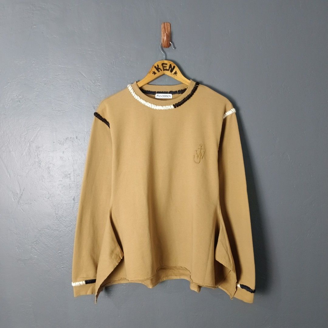 For Women - JW Anderson (Category: Coats, Jackets and Outerwear) located in Bacolod City. Submitted by drop.ph (Listing ID 1470553620, Image 2). Description: JW Anderson Asymmetric Contrast Stitch Sweatshirt *Size M - 18.5x24.5, 26.5 Back *Excellent *No Flaws *Price: 1,200php *Add SF if outside Bacolod City .