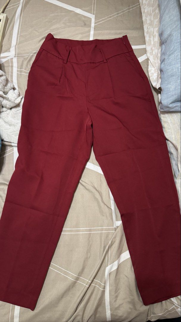 Forme Maroon Tailored Trousers Size S (Category: Jeans) located in San Pedro. Submitted by abbbnnn (Listing ID 1470414495, Image 1). Description: - Brand: Forme - Color: Maroon - Size: USA 4 | EUR 36 | UK 8 - Material: 89% Polyester, 11% Spandex (Comfortable stretch fabric) - Origin: Made in the Philippines - Style: High-waisted with front pleats, belt loops, and back pocket detail - Closure: Convenient side zipper.