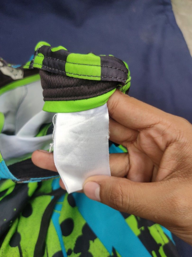Fox Boardshorts (Category: Swim Trunks & Board Shorts) located in Manila. Submitted by montillano25396 (Listing ID 1470350894, Image 3). Description: Fox Boardshorts Size: 28 Good Condition Issue: minimal fade on back.