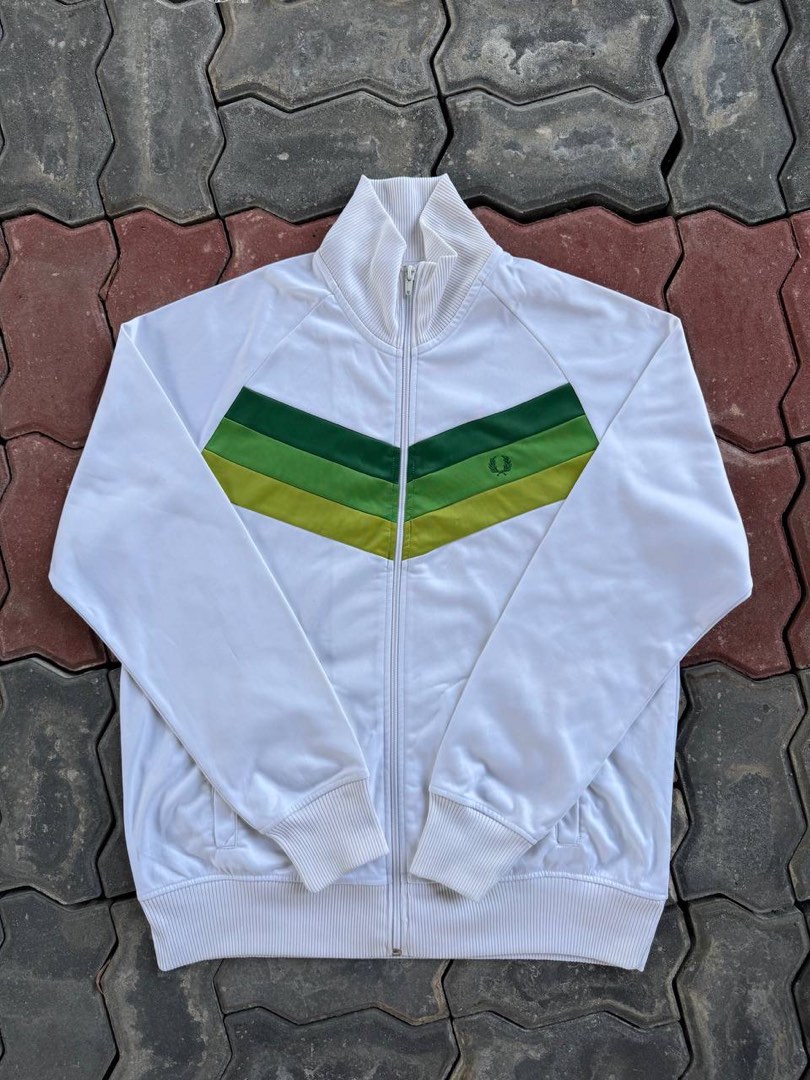 Fred Perry Tracktop, Men's Fashion, Activewear on Carousell