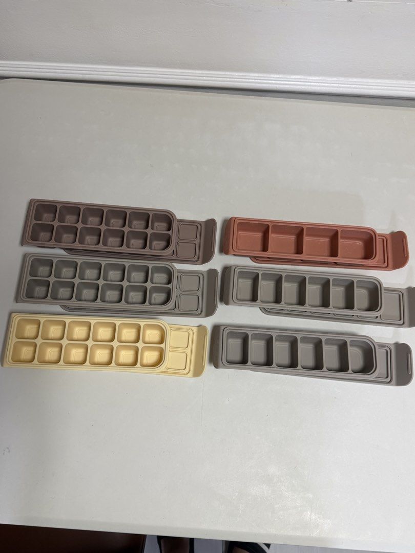 Frigi baby food cube (Category: Weaning & Toddler Feeding) located in Manila. Submitted by inthecloset_mnl (Listing ID 1470462787, Image 2). Description: - 12 cube: ₱350 each - 6 cube: ₱300 each - 4 cube: ₱300 each - take all: ₱1,800.