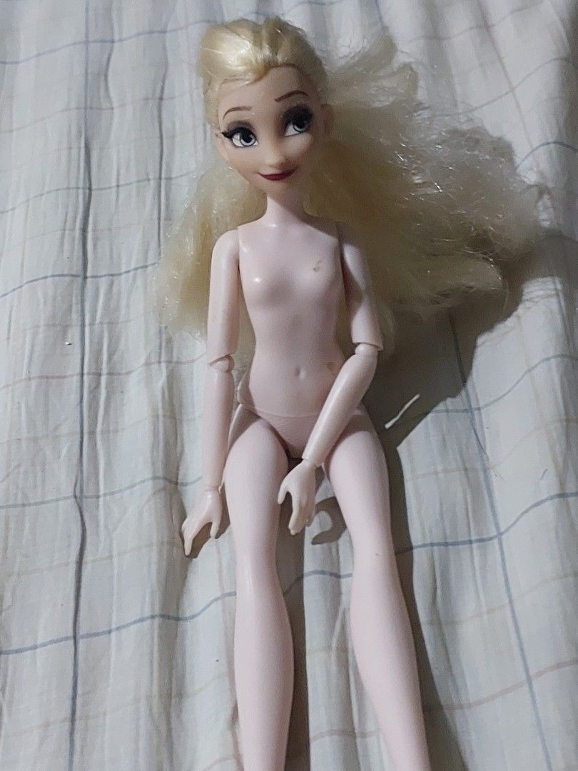 fs hasbro nvde disney style series elsa (Category: Figurines & Statues) located in Las Pinas. Submitted by g.bonx (Listing ID 1470487990, Image 3). Description: fs hasbro nvde elsa disney style series! ( articulated ) / PTPA thanks! price: 200 flaws: stain marks on her body, yellowing head has rooted eyelashes MOP: gcash MOD: jnt DM if interested 📩‼️ strictly no cancellations and joyjoy mining ( scammies ).