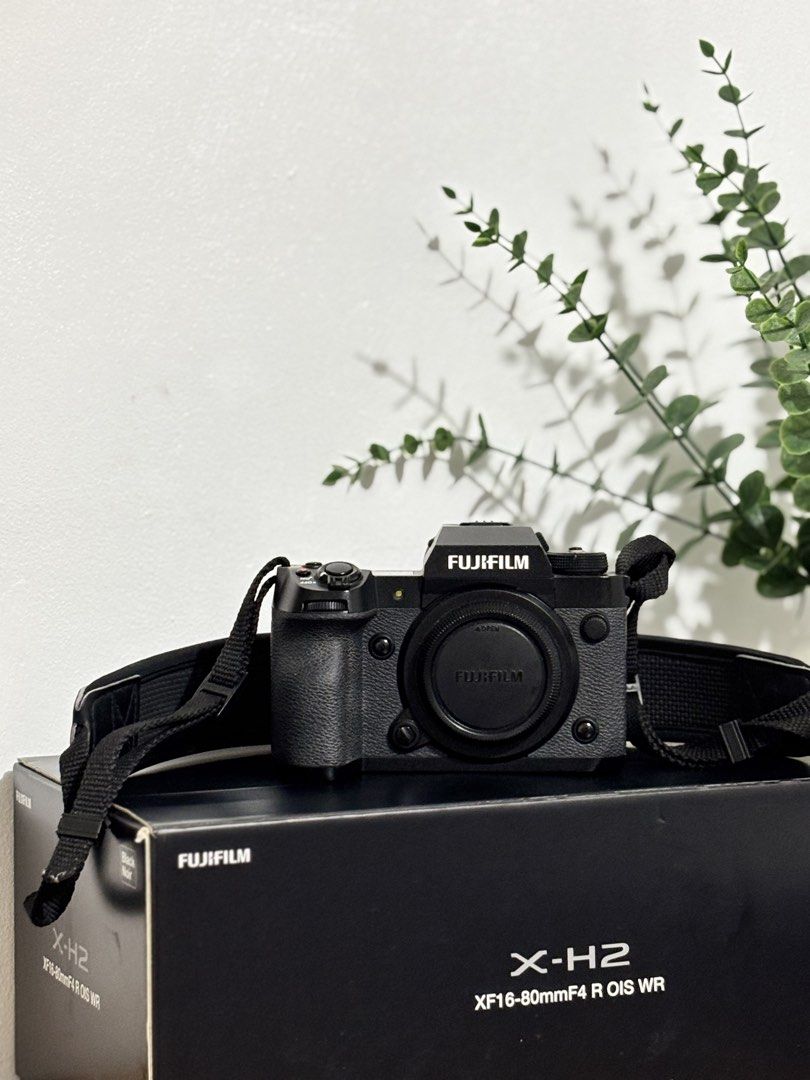 FUJIFILM X-H2 COMPLETE SETUP (Category: Cameras) located in Taguig. Submitted by kdfinds07 (Listing ID 1470492028, Image 3). Description: 📸 FOR SALE: FUJIFILM X-H2 COMPLETE SETUP Selling Fujifilm X-H2, purchased Last year (HenryCameraPH),together with a complete set of lenses and accessories. 📦 INCLUSIONS: • Fujifilm X-H2 Camera Body with XF 16-80mm Kit Lens (Php 153,990) • SanDisk 64GB SD Card (Freebie) • Type-C Charger (Freebie) • Camera Bag 