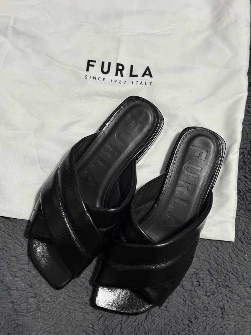 Furla Leather Square Toe Sandals (Category: Flats & Sandals) located in Koronadal. Submitted by chaifinds (Listing ID 1470521385, Image 2). Description: Furla Black leather square toe sandals Size: 37 (Made in Italy) Low block heel for comfortable all-day wear Condition: Brandnew. Soles show light signs of trying on / minimal wear Inclusions: Original dust bag included.
