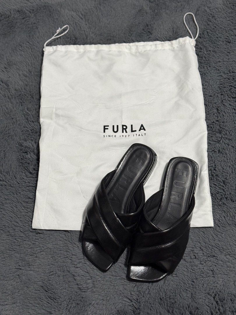 Furla Leather Square Toe Sandals (Category: Flats & Sandals) located in Koronadal. Submitted by chaifinds (Listing ID 1470521385, Image 1). Description: Furla Black leather square toe sandals Size: 37 (Made in Italy) Low block heel for comfortable all-day wear Condition: Brandnew. Soles show light signs of trying on / minimal wear Inclusions: Original dust bag included.