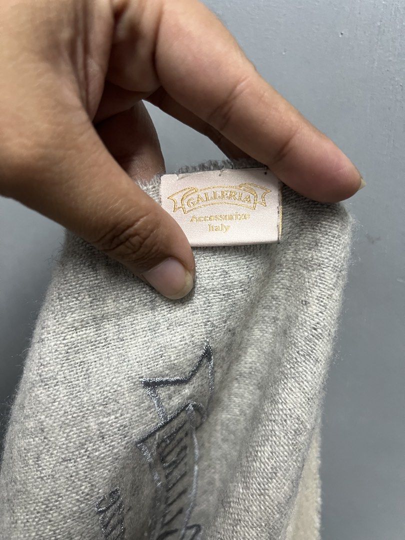 GALLERIA ACCESSORIZE (Category: Coats, Jackets and Outerwear) located in Dasmarinas. Submitted by jessputrages (Listing ID 1470537480, Image 3). Description: For sale Galleria Accessorize Excellent condition No issue 2000 plus shipping fee Pm for more details.