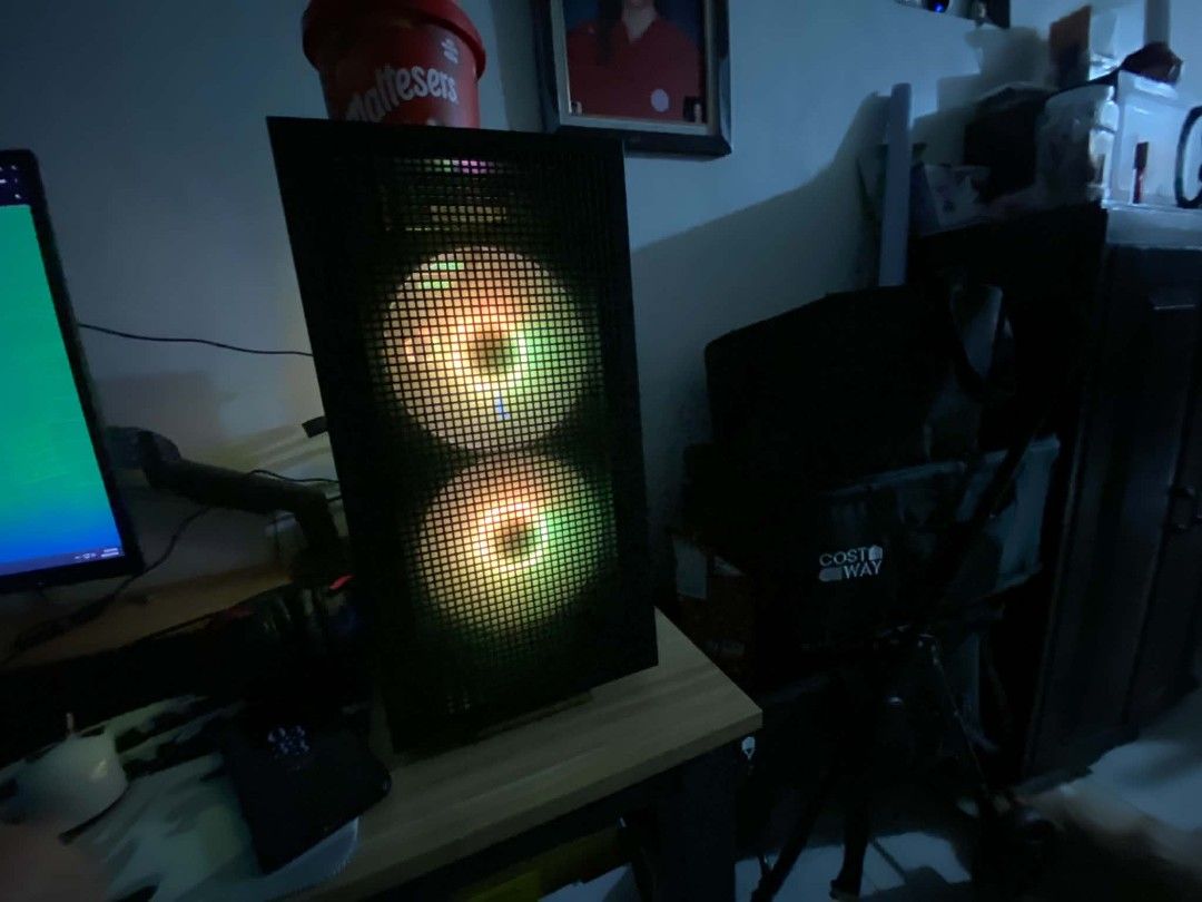 Gaming Pc Rtx 5070 (Category: Desktops) located in Manila. Submitted by muffoncake43884 (Listing ID 1470353637, Image 2). Description: HIGH END GAMING PC FOR SALE GPU: ZOTAC GeForce RTX 5070 Gaming SOLID OC — 12GB GDDR7, Triple Fan CPU: AMD Ryzen 7 7700 — AM5 Motherboard: MSI B650M Gaming WiFi — DDR5, AM5 RAM: Apacer Panther RGB — 32GB (16GB×2) DDR5 6000MHz CL38 Storage: Lexar NQ710 NVMe — 1TB Gen 4 PSU: DeepCool GamerStorm PN850M — 850W, 80+ Gol