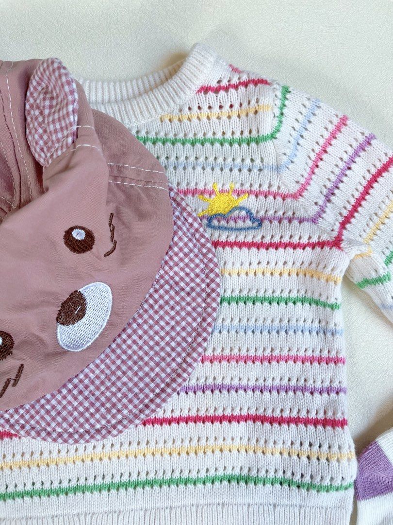 GAP & Matalan 🇬🇧 Set 3-6 m (Category: Babies & Kids Fashion) located in Bayombong. Submitted by whimsystuff (Listing ID 1470412502, Image 2). Description: Baby GAP Knit top & Matalan 🇬🇧 leggings set with cap and socks 3-6 m Brand new set Super cute! P 650.