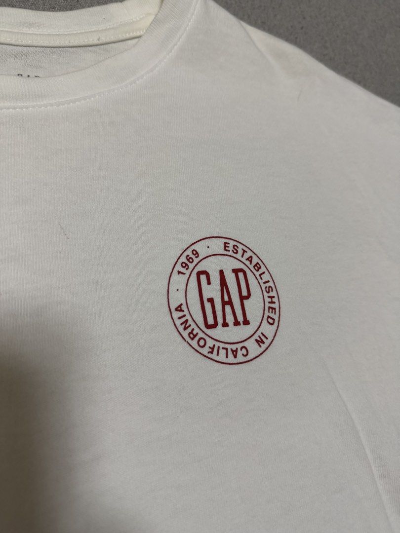 GAP Crop Stretchy Top (Category: Shirts) located in Bulacan. Submitted by sanjisthrift (Listing ID 1470536342, Image 3). Description: Size 2XL Width 20.5 Length 30 Well Used 9/10 Pinholes.