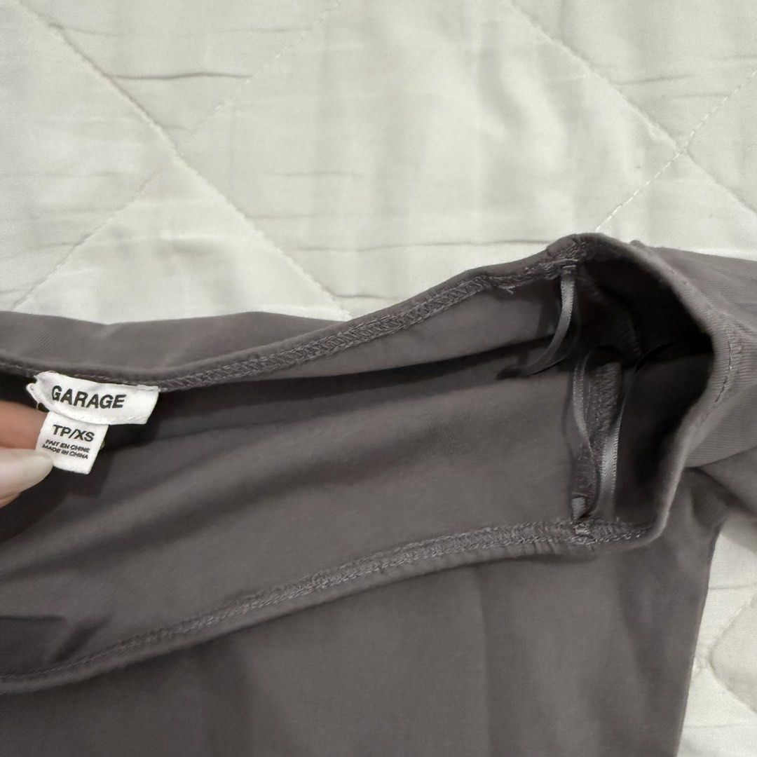 Garage Basic Longsleeve (Category: Longsleeves) located in Davao. Submitted by aug_amari (Listing ID 1470425793, Image 2). Description: considered bnew! size xs bodyhugs helping tags: brandy melville pacsun.