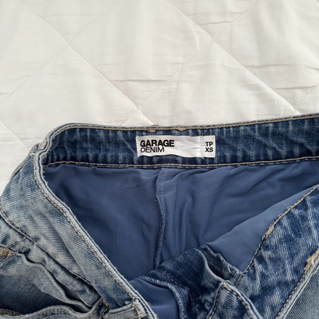 Garage Denim Skort (Category: Skirts) located in Davao. Submitted by aug_amari (Listing ID 1470354872, Image 3). Description: size 25! didnt use pa so itll pass as bnew :) helping tags: brandy melville pacsun .