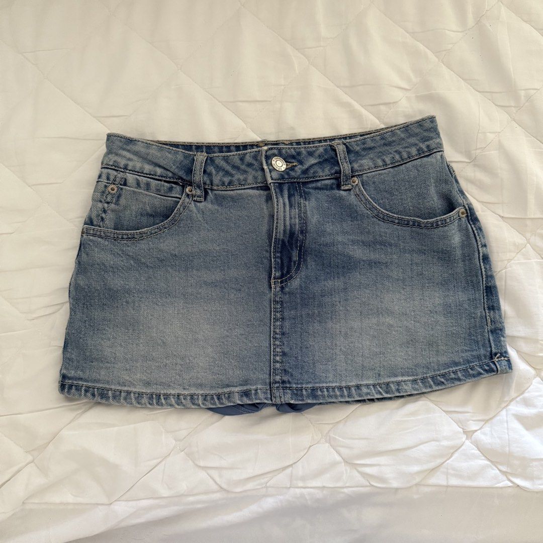 Garage Denim Skort (Category: Skirts) located in Davao. Submitted by aug_amari (Listing ID 1470354872, Image 1). Description: size 25! didnt use pa so itll pass as bnew :) helping tags: brandy melville pacsun .