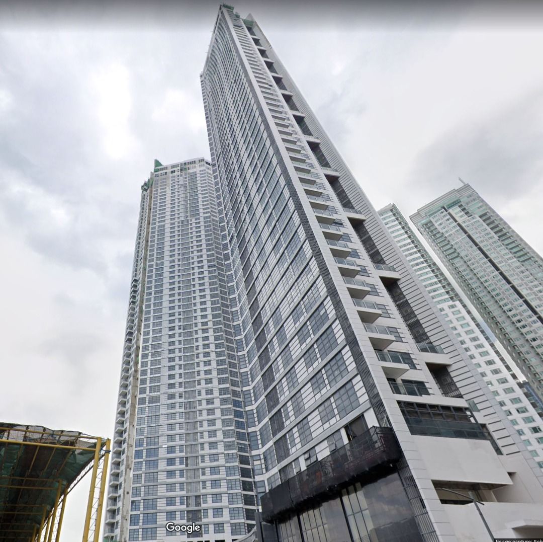 Garden Towers 1BR for RENT (Category: Apartments & Condos) located in Makati City. Submitted by lemontreerealestateinc. (Listing ID 1470409155, Image 1). Description: FOR RENT GARDEN TOWERS, TOWER 1 Makati City Furnished 1-bedroom condominium unit for rent at Garden Towers with a 75 sqm floor area and 1 Parking Slot. This Furnished condo in Makati City offers a comfortable and convenient lifestyle in a prime location near offices, shopping malls,
