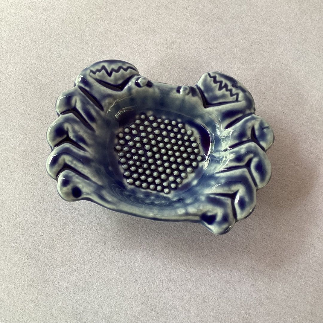 Garlic/ Ginger/ Radish Grater/ Condiment Dish (Category: Other Kitchenware & Tableware) located in Davao. Submitted by eclectic1925 (Listing ID 1470536965, Image 1). Description: Php165 Garlic/ Ginger/ Radish Grater/ Condiment Dish H: 1 inch L: 4.1 inches W: 3 inches Please REVIEW PHOTOS We use 100% repurposed packaging materials SF starts at Php70 via Flash Express First to pay.